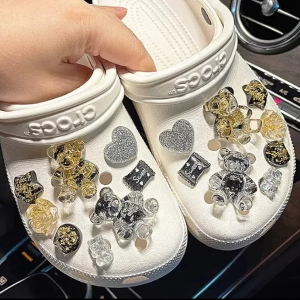 Croc Shoe Charms 16 pcs Light up Charms and Crystal's NWT - Picture 1 of 1
